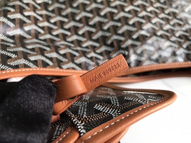 Goyard Shopping Bags